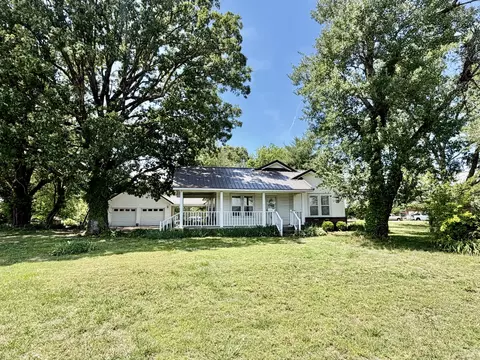 325 Rabbit Trail Rd, Leoma, TN 38468