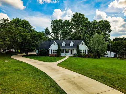 279 Saint Blaise Rd, Gallatin, TN 37066