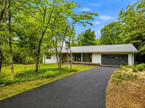 104 Pinehurst Ln, Signal Mountain, TN 37377