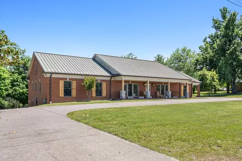 402 Fairway Trl, Springfield, TN 37172