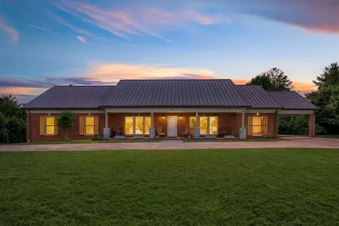 402 Fairway Trl, Springfield, TN 37172