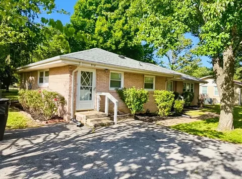 910 Glenwood Dr, Murfreesboro, TN 37129