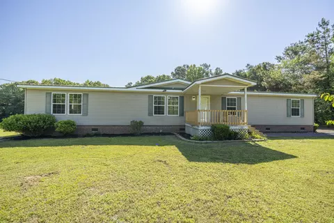 1125 Clifft Rd, Bolivar, TN 38008