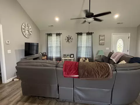 Other - 622 2nd Ave S, Loretto, TN 38469 photo 3 of 4