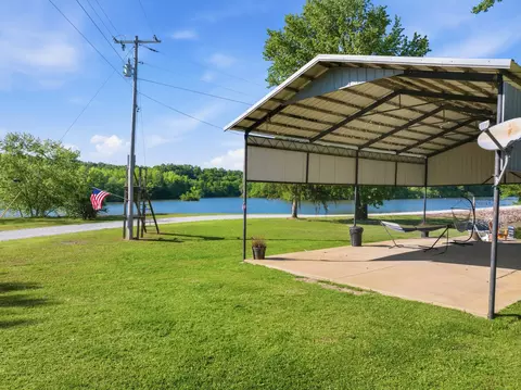 0 Jakes Pt, Decaturville, TN 38329