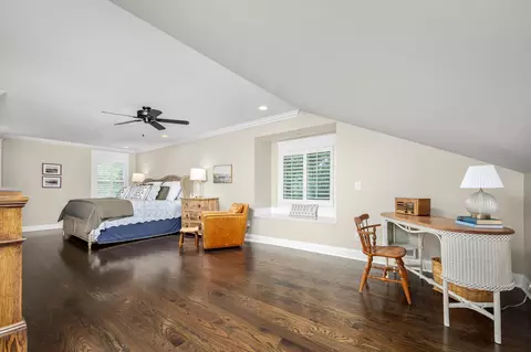 Bedroom - 512 E College St, Murfreesboro, TN 37130 photo 3 of 5