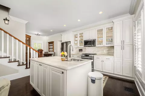 Kitchen - 512 E College St, Murfreesboro, TN 37130 photo 4 of 6