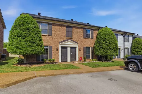 132 Academy Sq, Nashville, TN 37210
