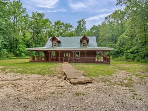 409 Elora Rd, Elora, TN 37328