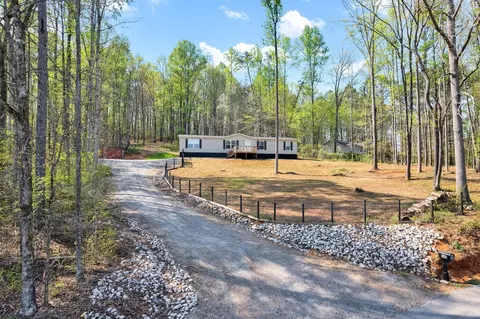 146 County Road 3, Riceville, TN 37370
