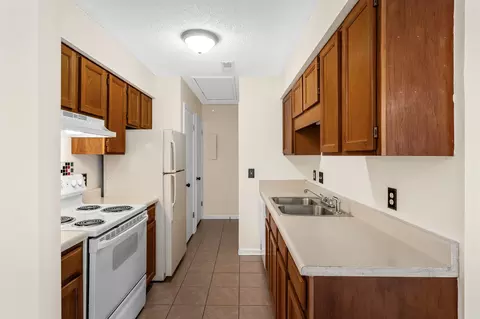 172 Brooke Castle Dr, Hermitage, TN 37076