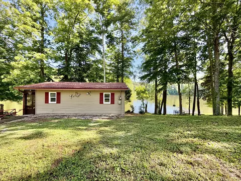 1340 Slaughter Rd, Lewisburg, KY 42256