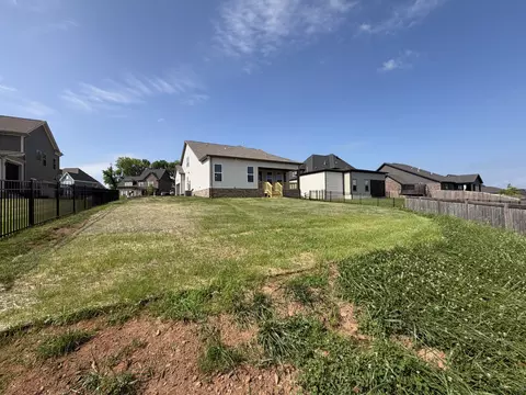 192 Phillips Bnd, Spring Hill, TN 37174 photo 18