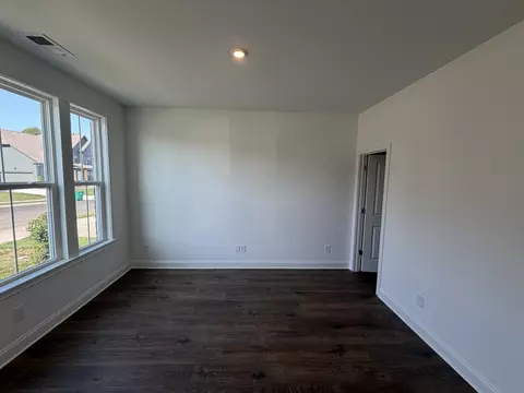 192 Phillips Bnd, Spring Hill, TN 37174 photo 3