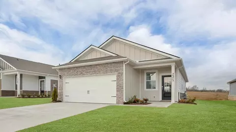 6660 Japonica Ln, White House, TN 37188