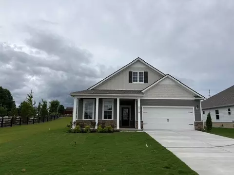 2210 Quinn Dr, White House, TN 37188
