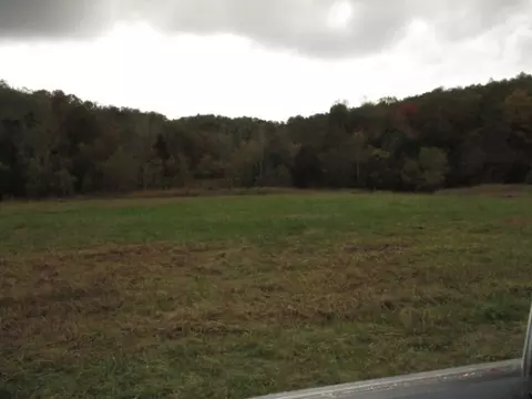 798 Red Tuttle Rd, Bethpage, TN 37022 photo 2