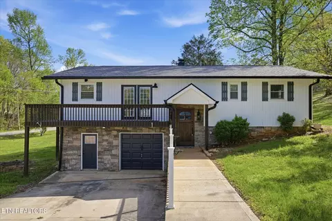 1828 Oak Hills Dr, Kingston, TN 37763