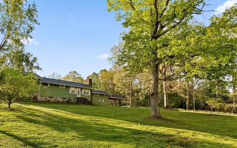 6514 Gray Fryar Rd, Signal Mountain, TN 37377