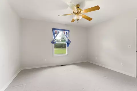Bedroom - 404 Heikens Dr, Decherd, TN 37324 photo 1 of 2