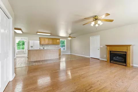 Living - 404 Heikens Dr, Decherd, TN 37324 photo 1 of 3