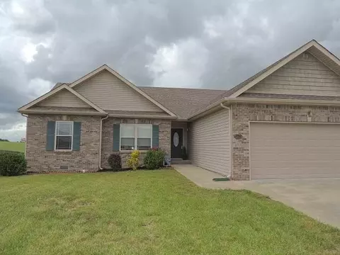 984 Chardea Ct, Clarksville, TN 37040