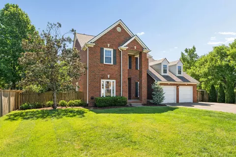 6217 Deerbrook Dr, Nashville, TN 37221