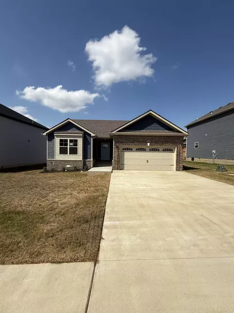 318 Cardinal Crk, Clarksville, TN 37040