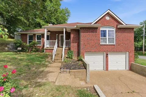 1701 Ridgemere Ct, Hermitage, TN 37076