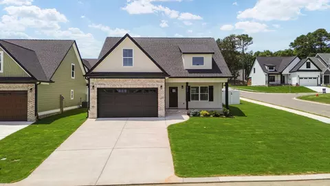 5125 Ella Ln NE, Cleveland, TN 37312