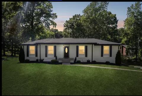 518 Ridgemont Dr, Dickson, TN 37055
