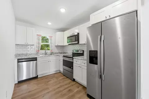 Kitchen - 121 Sharp Rd, Athens, TN 37303 photo 1 of 2