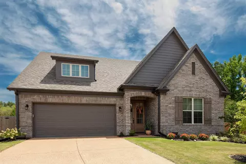 15 Dogwood Spring Dr, Oakland, TN 38060