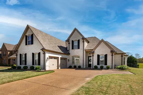 40 Augusta Dr, Oakland, TN 38060