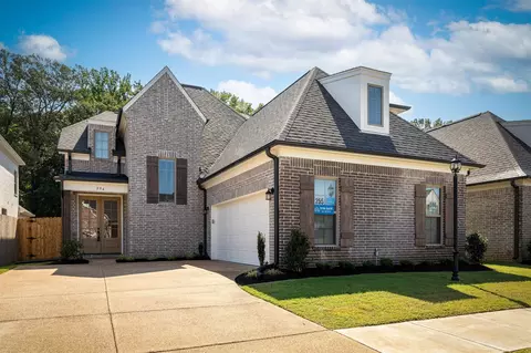 596 Holden Dr, Cordova, TN 38018