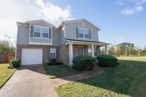 9965 Branley Oak Dr, Cordova, TN 38016