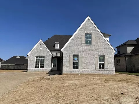 325 Chesnut Ridge Cv, Oakland, TN 38060