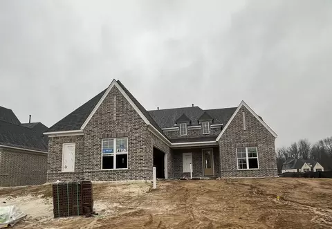 70 Sugalina Valley Dr, Oakland, TN 38060