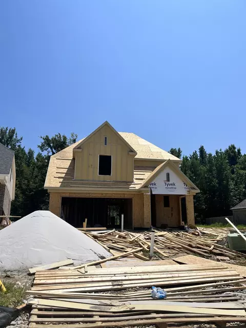 300 Maple St, Oakland, TN 38060