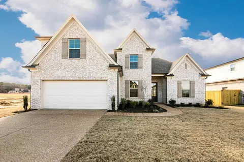 40 Hidden Field Cv, Oakland, TN 38060