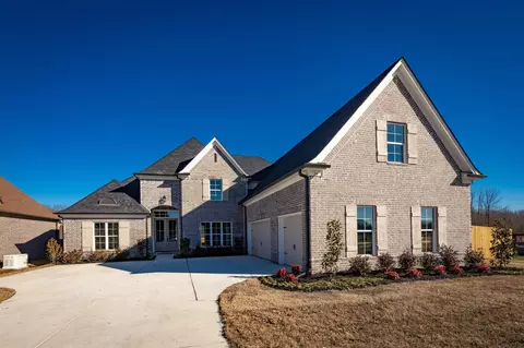 24 Grays Hollow Dr, Cordova, TN 38018
