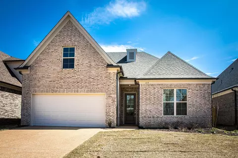115 Dogwood Spring Dr, Oakland, TN 38060