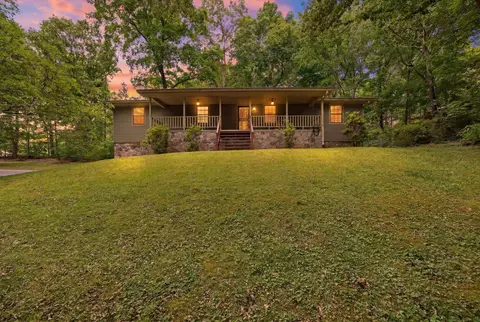 2553 Oak Shadows Dr, Chattanooga, TN 37421