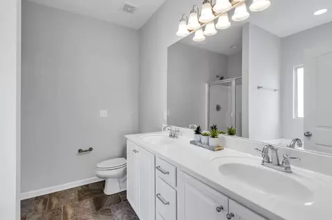 Bath - 3139 Mapleside Ln, Murfreesboro, TN 37128 photo 1 of 3