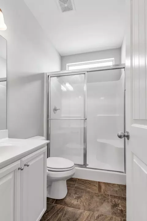 Bath - 3139 Mapleside Ln, Murfreesboro, TN 37128 photo 3 of 3
