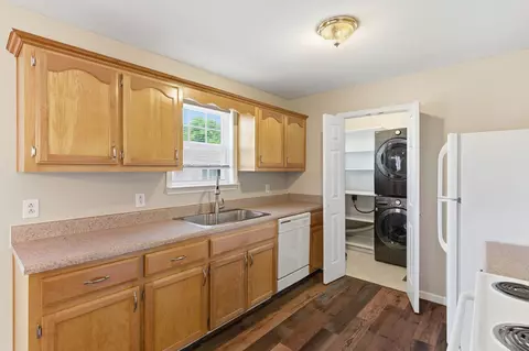 Other - 1150 17th Ave E, Springfield, TN 37172 photo 2 of 7