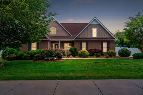 87 Garrison Dr, Mcminnville, TN 37110