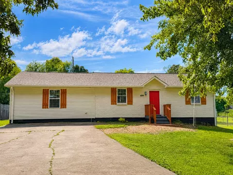 2622 Union Hall Rd, Clarksville, TN 37040