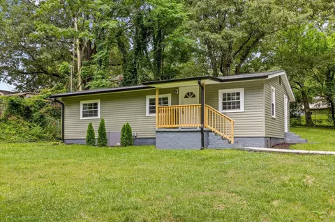 3907 Moss Rd, Chattanooga, TN 37406