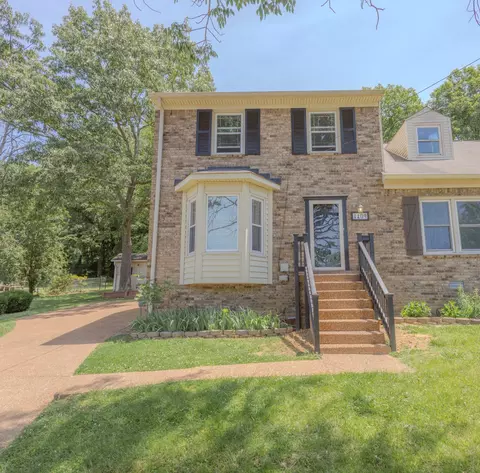 1109 Oakway Ct, Nashville, TN 37214